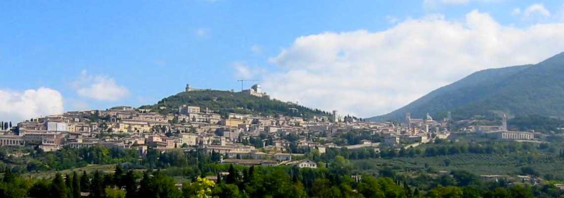 assisi-umbria-panorama