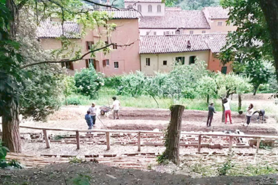 Volontari all'orto sole Perugia