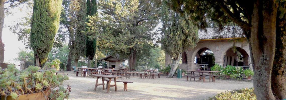 Piccolo giardino al castello di Giomici