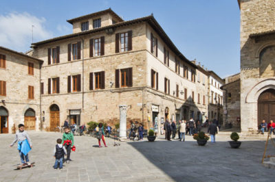 Piazza Silvestri Bevagna
