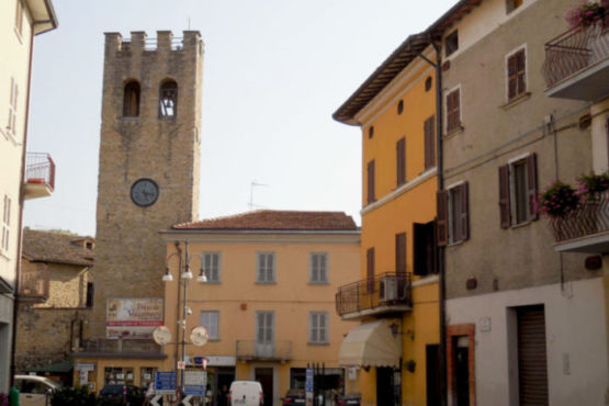 Veduta della torre del borgo di Valfabbrica