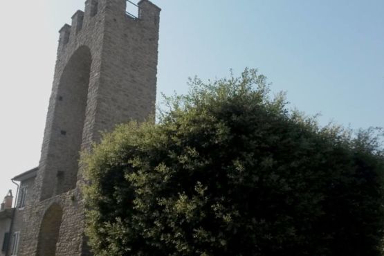 Antica porta di accesso al borgo di Valfabbrica