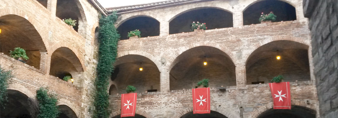 Castello di Magione - cortile